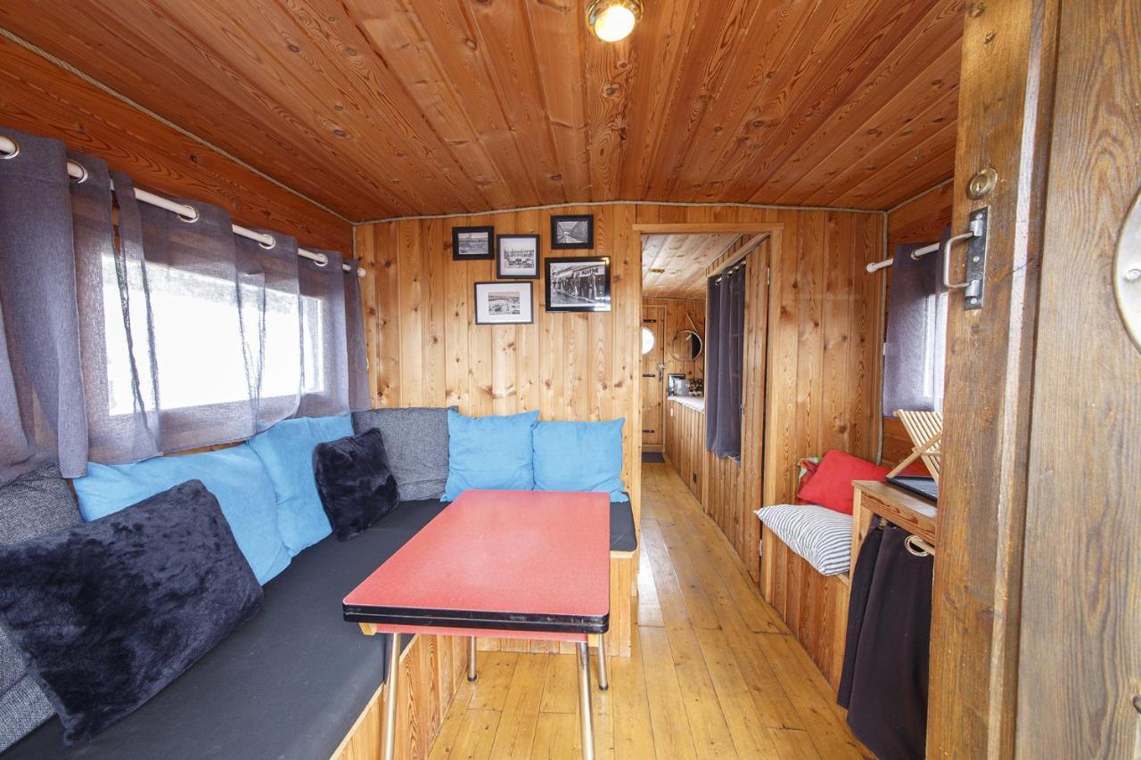 Logement Insolite La Toue Cabanee Centre Ville Анже Екстер'єр фото